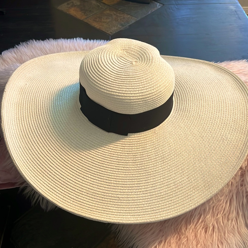 Woven Beach / Travel / Pool hat